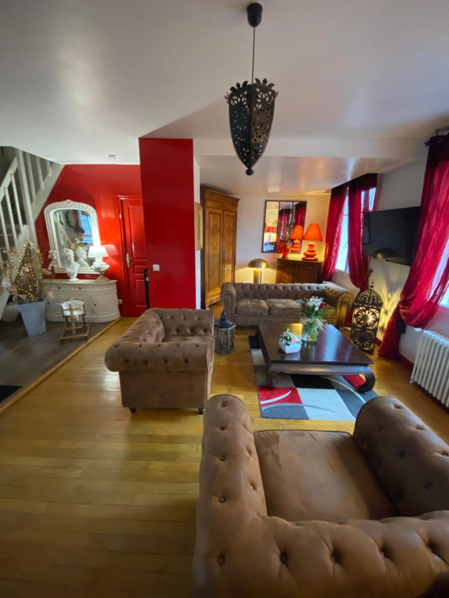 Bed and Breakfast Chez Patou Laval  Exteriér fotografie